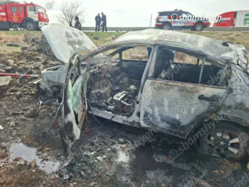 Երևան-Գյումրի ճանապարհին «Nissan Tiida»-ն դու...