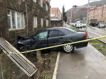 Կապանում բախվել են «Toyota»-ն և «Mercedes»-ը