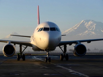 Երևանում վայրէջք է կատարել Օմանից առաջին տարհ...