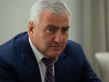 Սամվել Կարապետյանի տնային կալանքը մեկ ամսով ե...