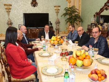 Գագիկ Ծառուկյանն այսօր աշխատանքային հանդիպում է ունեցել «Մայր Հայաստան» կուսակցության վարչության անդամների հետ