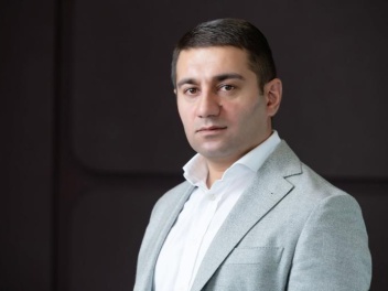 Քաղաքականության մեջ շատ ավելի կարևոր է կենտրո...