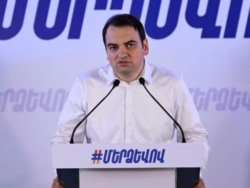 Այս ընտրությունները երկու բանի մասին են՝ կամ...