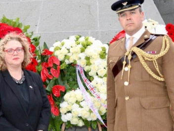 ՀՀ-ում Մեծ Բրիտանիայի դեսպանը հարգանքի տուրք...