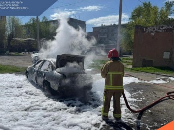 Մեծամոր քաղաքում ավտոմեքենա է այրվել