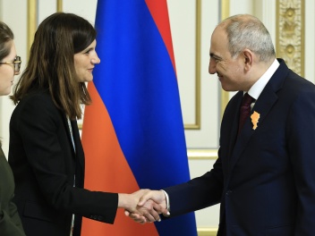 Նիկոլ Փաշինյանն ընդունել է Ֆրանսիայի կառավարա...