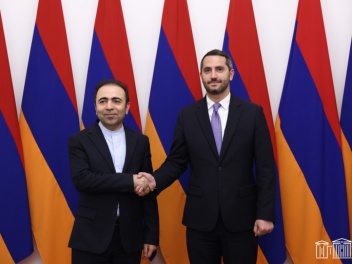 Քննարկվել են Հայաստանի եւ Իրանի միջեւ հարաբեր...