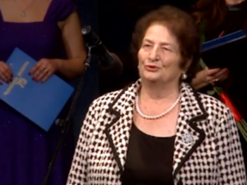 Ուզում եմ իմ ներկայությամբ բոլորին ոգևորել. Ռոզա Ծառուկյանը եկել է ԲՀԿ–ի համագումարին