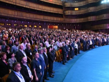 Քպականներն ընդդեմ իրենց ղեկավարի. «Փաստ»