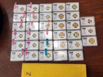 Француз украл из музея золотые монеты на 53 м...