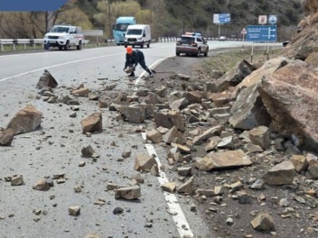 Ջերմուկի խաչմերուկից Սարավան ավտոճանապարհին տ...