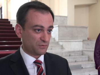 Արտաքին հետախուզական ծառայության պետի տեղակալի կինը ՔՊ ցուցակում. «Ժողովուրդ»