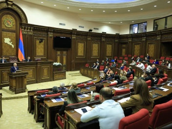 Սա առաջին դեպքը չէ, երբ Փաշինյանը վիրավորում է ՀՀ քաղաքացիներին․ «Հրապարակ»