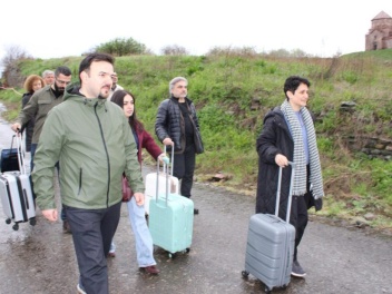 Հայաստանի քաղհասարակության ներկայացուցիչները...