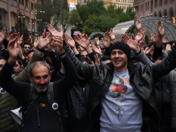 ՀՀ ԱԽ քարտուղարը 2018 թվականի հեղափոխության մասին գիրք է գրել