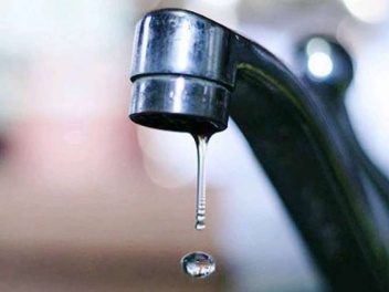 Մեքենայի հարվածից վնասվել է մայրուղային ջրատարը. 24 ժամ ջուր չի լինելու