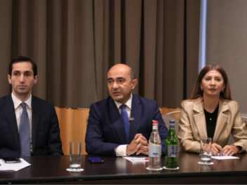 Դավիթ Խաժակյանը չի լինելու ցուցակում․ «Հրապար...