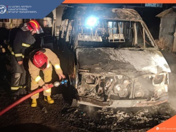 Հրդեհ` Քասախ բնակավայրում. այրվել են ավտոմեքե...