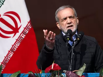 Իրանի նախագահը պաշտպանել է Հռոմի պապին Թրամփի...