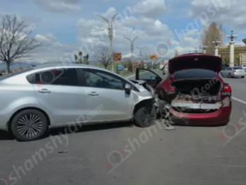 Երևան-Սևան-Իջևան ճանապարհին բախվել են «Chevro...