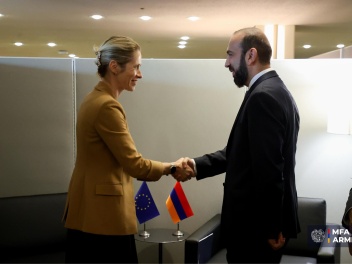 Միրզոյանը հանդիպել է Կալասի հետ