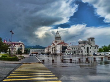 Ստեփանակերտը՝ ադրբեջանական հարձակումների, խեղ...