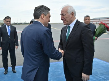 Վահագն Խաչատուրյանն աշխատանքային այցով ժամանե...