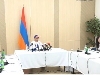 Ինչի՞ պետք է Ուկրաինայի նախագահը չգար Հայաստա...