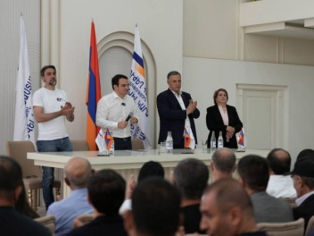 Սյունիքն ու Մեղրին դատապարտված են լավ ապրելու...