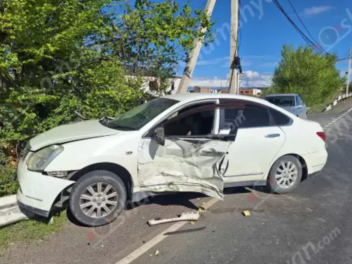 Արտաշատի խճուղում բախվել են «Lada»-ն և «Nissa...