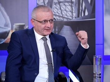 Հայաստանում պետությունն աստիճանաբար վերածվում...