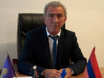 Վեհափառի եղբայրն ու եղբորորդին տնային կալանքի...