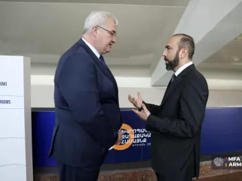 Արարատ Միրզոյանը հանդիպել է Ուկրաինայի ԱԳ նախ...