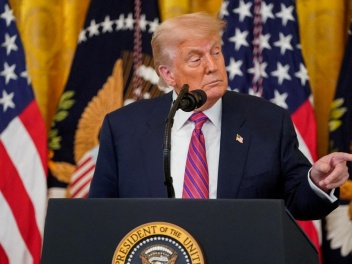 Трамп заявил в каком случае он возобновит вое...