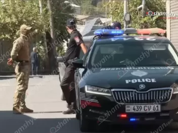 Փարաքարում հայրն ու որդիները ծեծել ու դանակահ...