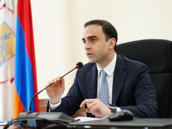 Քաղաք մտնող ճանապարհների հարակից հատվածներում...