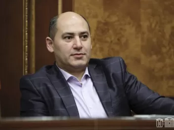 Դիմակավորված անձինք ներխուժել են ԱԺ գյումրեցի...