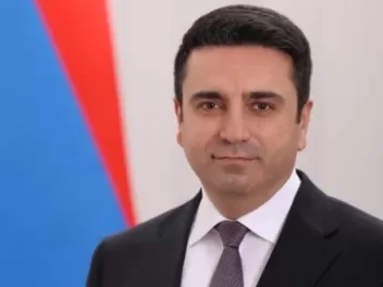 Կանգնած ենք պատմական առաքելության առաջ, սկսել...