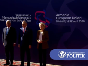 Փաշինյանը բարձաստիճան պաշտոնյաների հետ դիմավո...