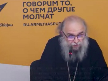 Հայաստանում ռուսական 102-րդ ռազմաբազայի հոգևո...