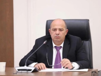 Հավաքին մասնակցելու համար ազատել են պաշտոնից․«Հրապարակ»
