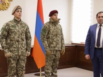 Շքերթի համար նոր համազգեստ են բերել․ «Հրապարա...