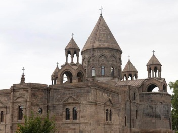 Մայր Տաճարում տեղի կունենա քահանայական ձեռնադ...