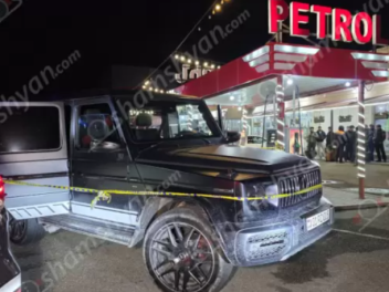 Ճամբարակի խաչմերուկում «Mercedes G» ավտոմեքեն...