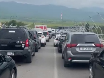 Հայ-վրացական սահմանին մեծ հերթեր են