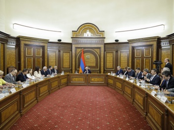 Փաշինյանն ընդունել է ԵՄ անդամ պետությունների...