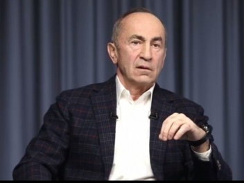 1 միլիարդ դոլար փող են դաշտ նետել․ Քոչարյանը ընտրությունների և սպասվող զարգացումների մասին