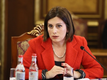 Տաքսի ծառայությունների վարորդները և գրանցված...