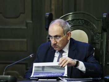 Պաշտոնակռիվը սկսված է․«Հրապարակ»