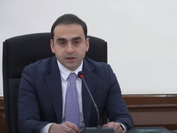 Հանկարծ չգնամ Էրեբունի շրջայցի, ու հայտնվի մի...